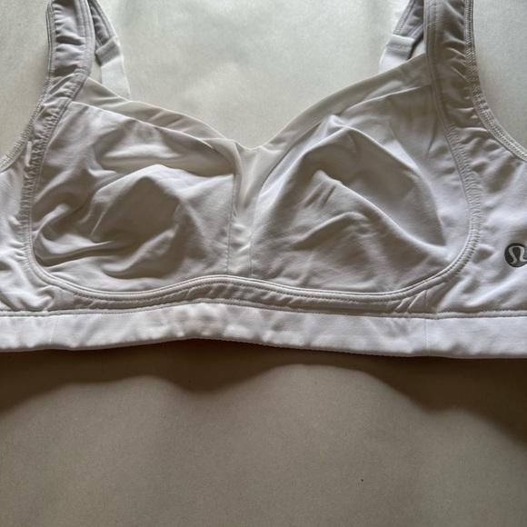 Lululemon White Sports Bra Intimates & Sleepwear - Picture 4 of 12